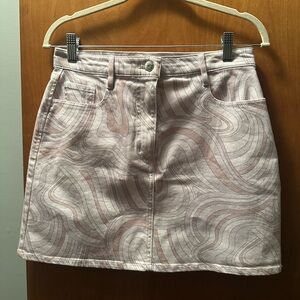 Wilfred Swirl Patterned Mini Skirt in Pink and Gray